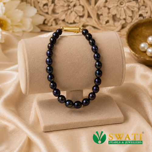 One Line Black Pearl Bracelet