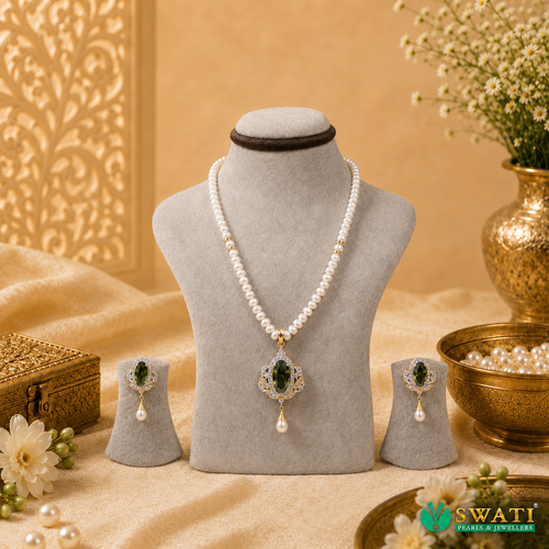 Green And White Pearl Set