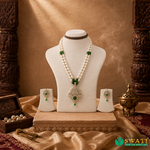 Green Stone With White Pearl Set