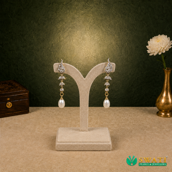 Stone With Pearls Hanging