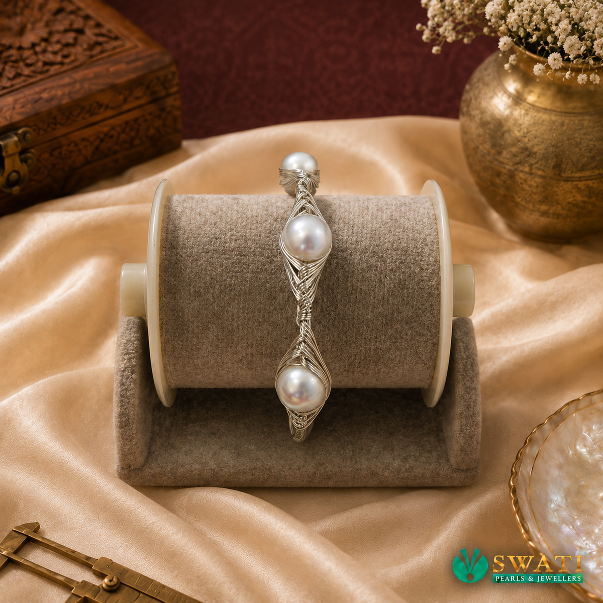 White Pearls Silver Bracelet