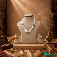 White Flat Pearls Buttan Necklace Blue Stone